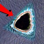 地図上の黒いシミ：グーグルマップは何を隠しているのか？