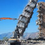 キケン! パワフルな機械が作業中！ビルや建造物のすごい解体技術！