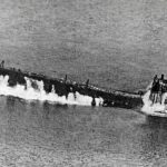 この悲劇は隠されていた！商船が極秘潜水艦を沈めた経緯とは